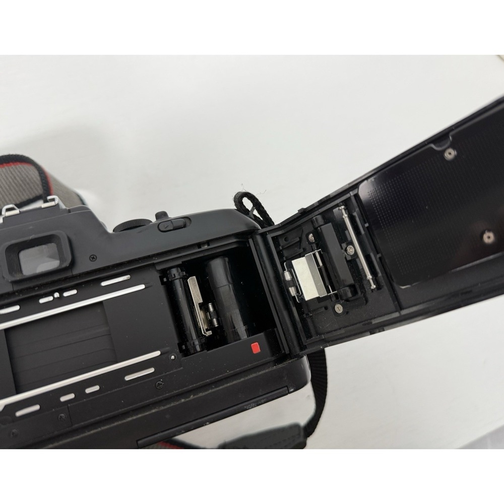 NIKON N5005 35mm SLR FILM CAMERA with AF Nikkor 35-70mm f3.3-4.5 Lens Cap Strap - Picture 12 of 16